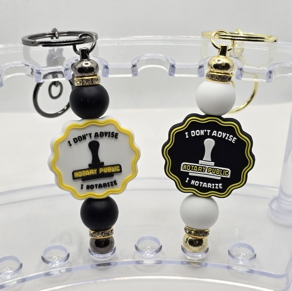 Other - Notary silicone Focal keychain